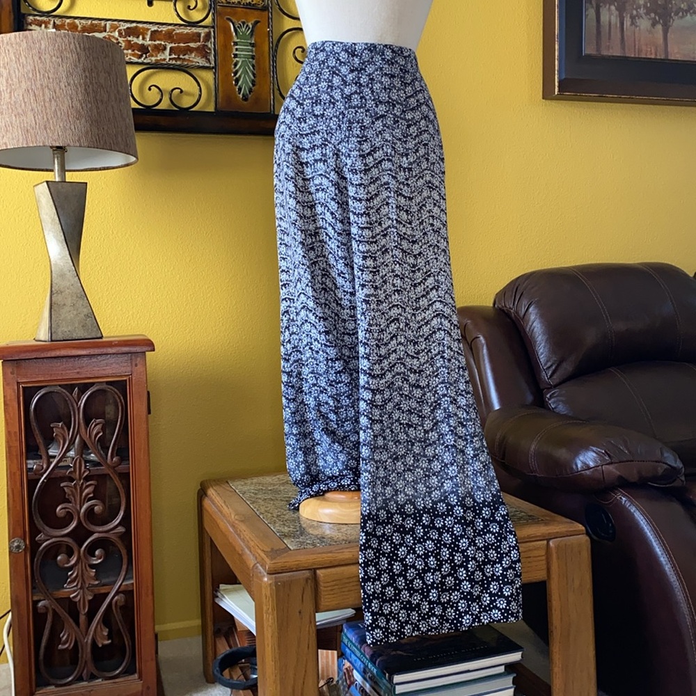 SOHO Apparel LTD. Pants